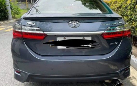 Sell White 2018 Toyota Corolla altis in Manila-3