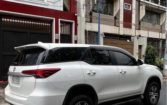 Selling White Toyota Fortuner 2022 in Quezon City-5