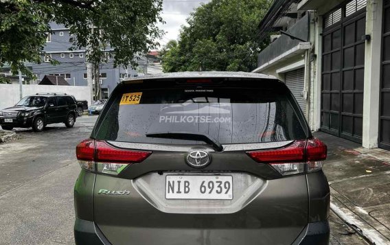 2022 Toyota Rush  1.5 E AT in Quezon City, Metro Manila-4