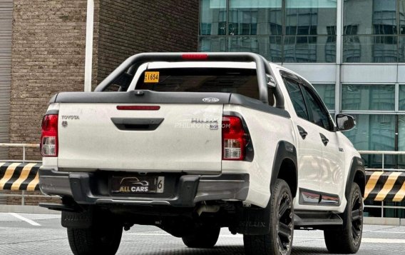 2019 Toyota Hilux  2.4 G DSL 4x2 A/T in Makati, Metro Manila-11