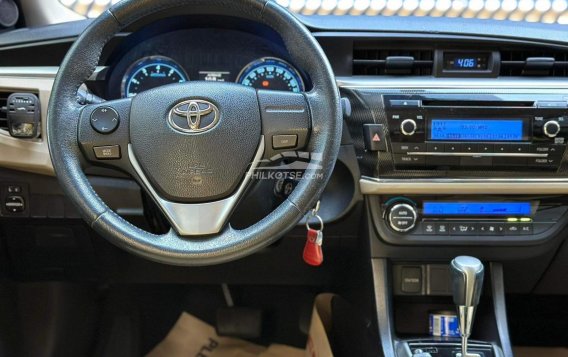 2016 Toyota Corolla Altis  1.6 G CVT in Makati, Metro Manila-10