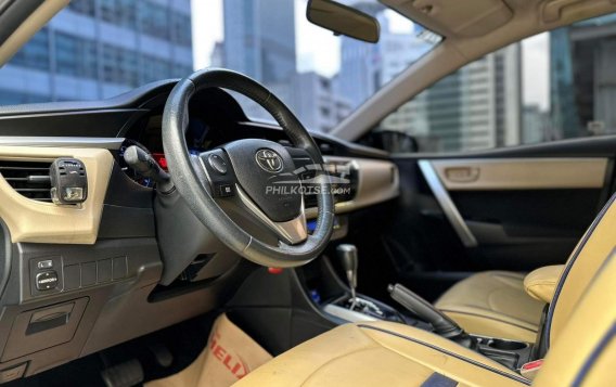 2016 Toyota Corolla Altis  1.6 G CVT in Makati, Metro Manila-6