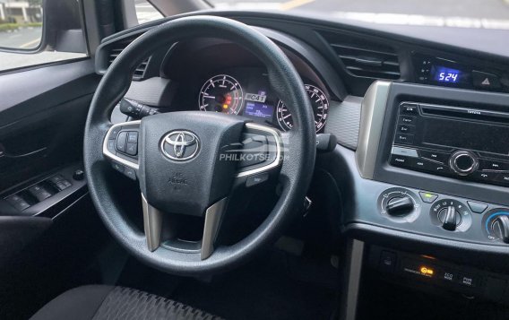 2017 Toyota Innova in Makati, Metro Manila-4