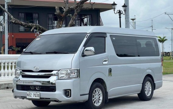 White Toyota Hiace 2016 for sale in Parañaque-3
