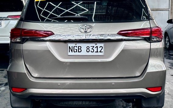White Toyota Fortuner 2020 for sale in Parañaque-5