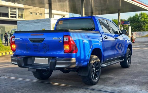 Selling White Toyota Hilux 2020 in Manila-4