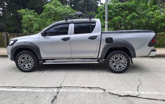 Sell Silver 2016 Toyota Hilux in Tagaytay-1