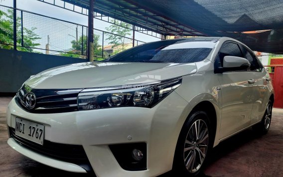 2017 Toyota Altis in Las Piñas, Metro Manila-3