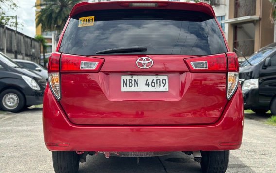 Selling White Toyota Innova 2017 in Pasig-4