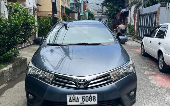 White Toyota Corolla altis 2015 for sale in Quezon City
