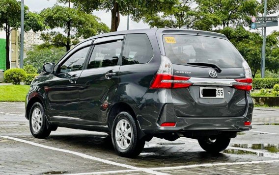 Sell White 2020 Toyota Avanza in Makati-8