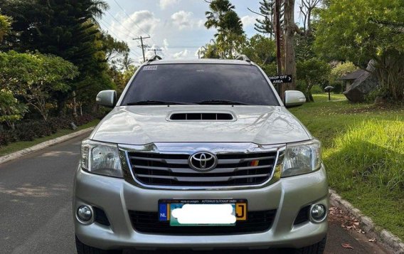 White Toyota Hilux 2014 for sale in Automatic