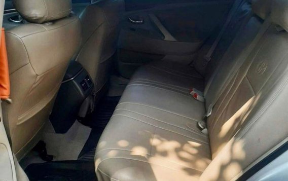 Sell White 2010 Toyota Camry in Quezon City-6