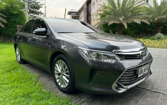 White Toyota Camry 2015 for sale in Las Piñas-5