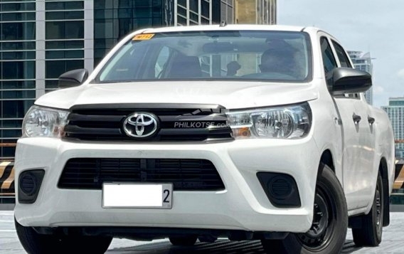 2019 Toyota Hilux  2.4 J DSL 4x2 M/T in Makati, Metro Manila-15
