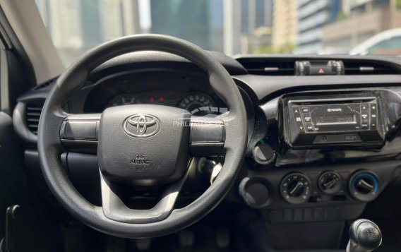 2019 Toyota Hilux  2.4 J DSL 4x2 M/T in Makati, Metro Manila-9