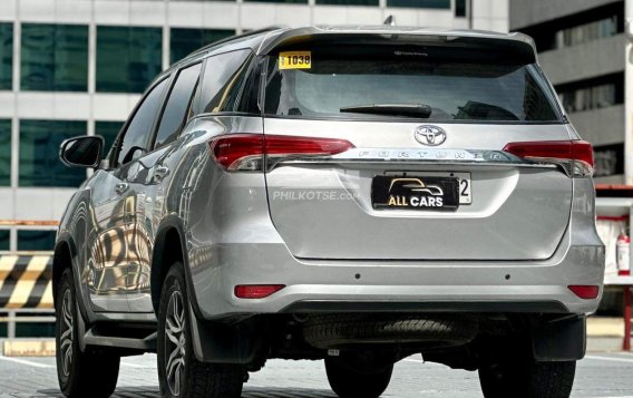 2017 Toyota Fortuner  2.4 G Diesel 4x2 AT in Makati, Metro Manila-3