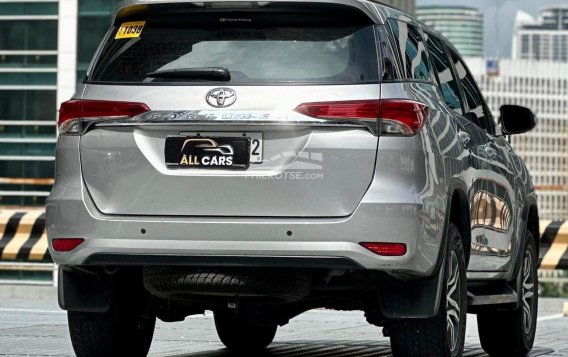 2017 Toyota Fortuner  2.4 G Diesel 4x2 AT in Makati, Metro Manila-4