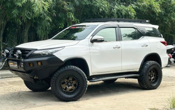 2018 Toyota Fortuner  2.8 V Diesel 4x4 AT in Manila, Metro Manila-23