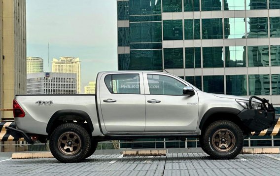 2019 Toyota Hilux 2.4 E 4x4 MT in Makati, Metro Manila-8