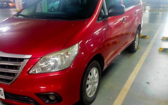 Selling White Toyota Innova 2014 in Quezon City