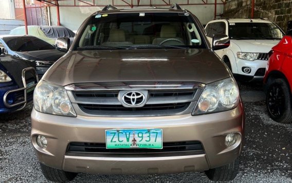 Silver Toyota Fortuner 2006 for sale in Pasay-1