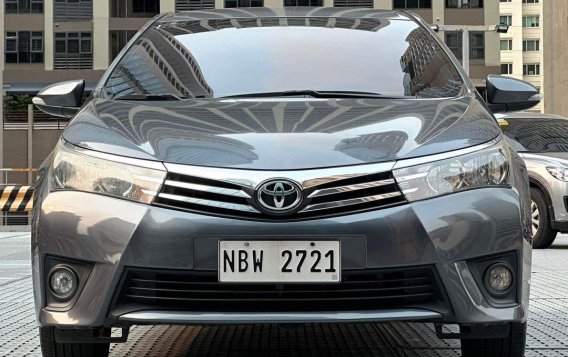 White Toyota Corolla altis 2016 for sale in Automatic-1