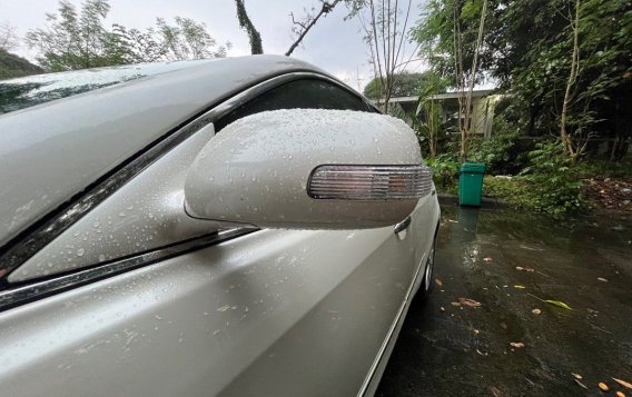 Selling White Toyota Camry 2007 in Makati-9