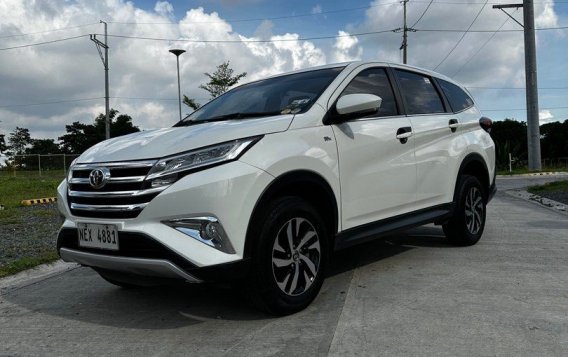 White Toyota Rush 2022 for sale in Automatic-3