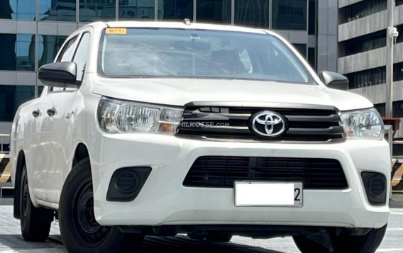2019 Toyota Hilux in Makati, Metro Manila-15