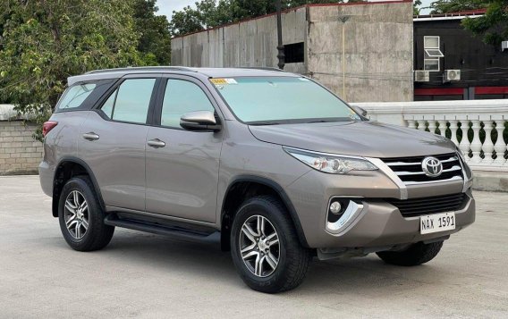 White Toyota Fortuner 2018 for sale in Parañaque-3