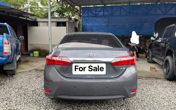 Sell White 2016 Toyota Corolla altis in Manila-1