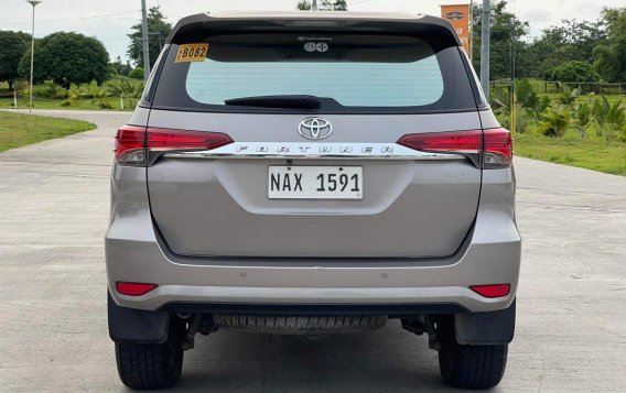 White Toyota Fortuner 2018 for sale in Parañaque-1