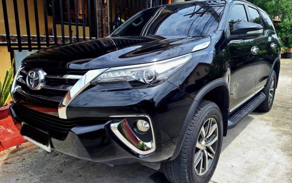 Selling White Toyota Fortuner 2016 in Santa Rosa-2