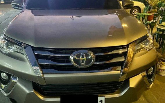 Selling Bronze Toyota Fortuner 2018 in Binangonan