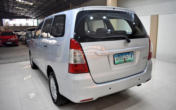 2012 Toyota Innova  2.8 E Diesel AT in Lemery, Batangas-7