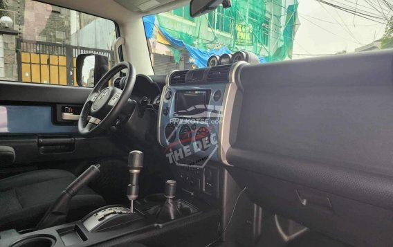 2016 Toyota FJ Cruiser  4.0L V6 in Manila, Metro Manila-11