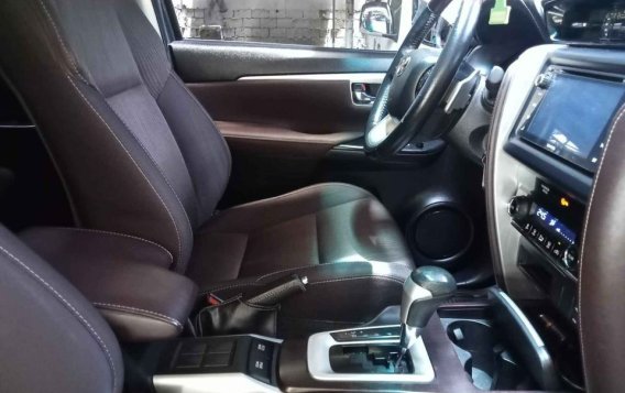 White Toyota Fortuner 2019 for sale in Pasay-2