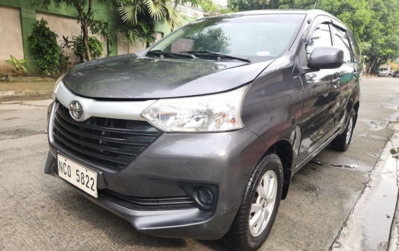 Selling White Toyota Avanza 2017 in Quezon City