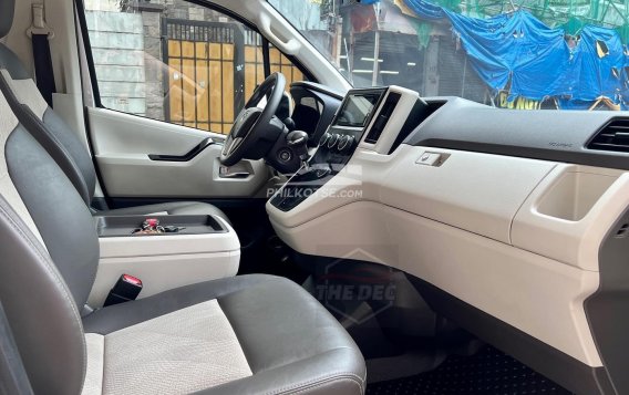 2020 Toyota Hiace  GL Grandia A/T in Manila, Metro Manila-3