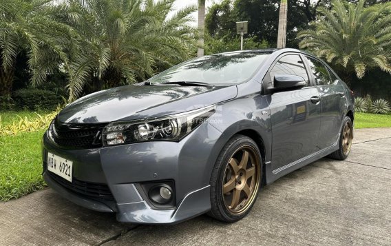 2015 Toyota Corolla Altis  2.0 V CVT in Las Piñas, Metro Manila-1