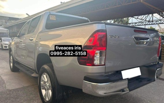 White Toyota Hilux 2020 for sale in Mandaue-3