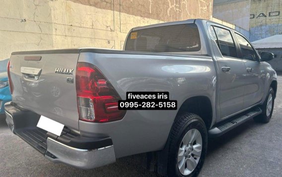 White Toyota Hilux 2020 for sale in Mandaue-4