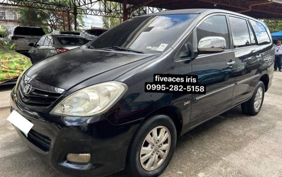 Selling White Toyota Innova 2011 in Mandaue-1