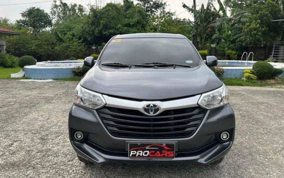 White Toyota Avanza 2018 for sale in Manila-1