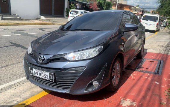 Selling White Toyota Vios 2019 in Quezon City-1