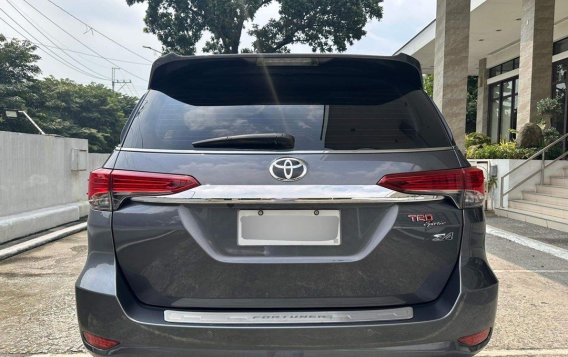 Sell White 2016 Toyota Fortuner in Manila-4