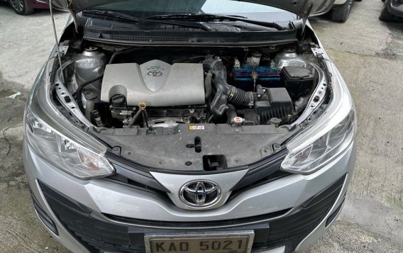 Selling White Toyota Vios 2020 in Quezon City-9