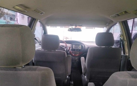 Sell White 2005 Toyota Previa in Quezon City-6