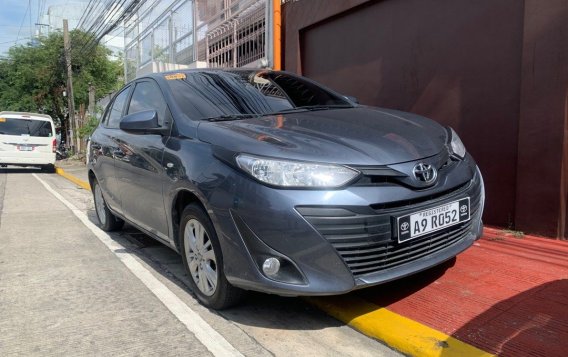 Selling White Toyota Vios 2019 in Quezon City